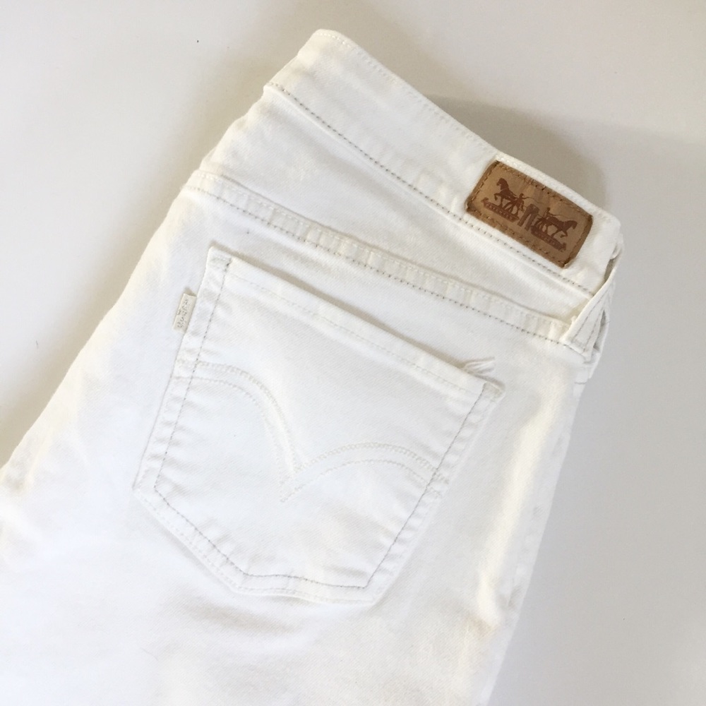 Levi’s White Denim Legging